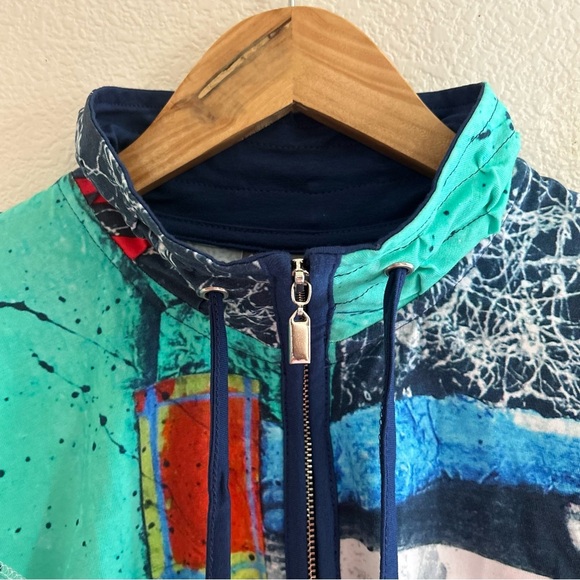 Simply Art by Dolcezza | Matching Set of Jacket and Sleeveless Top - Picture 2 of 15